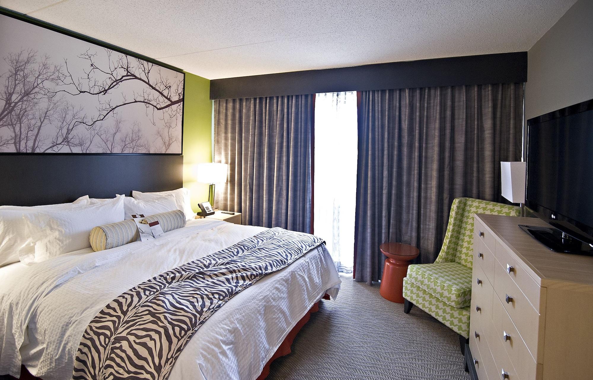 Doubletree Suites By Hilton Hotel Huntsville South Exterior foto
