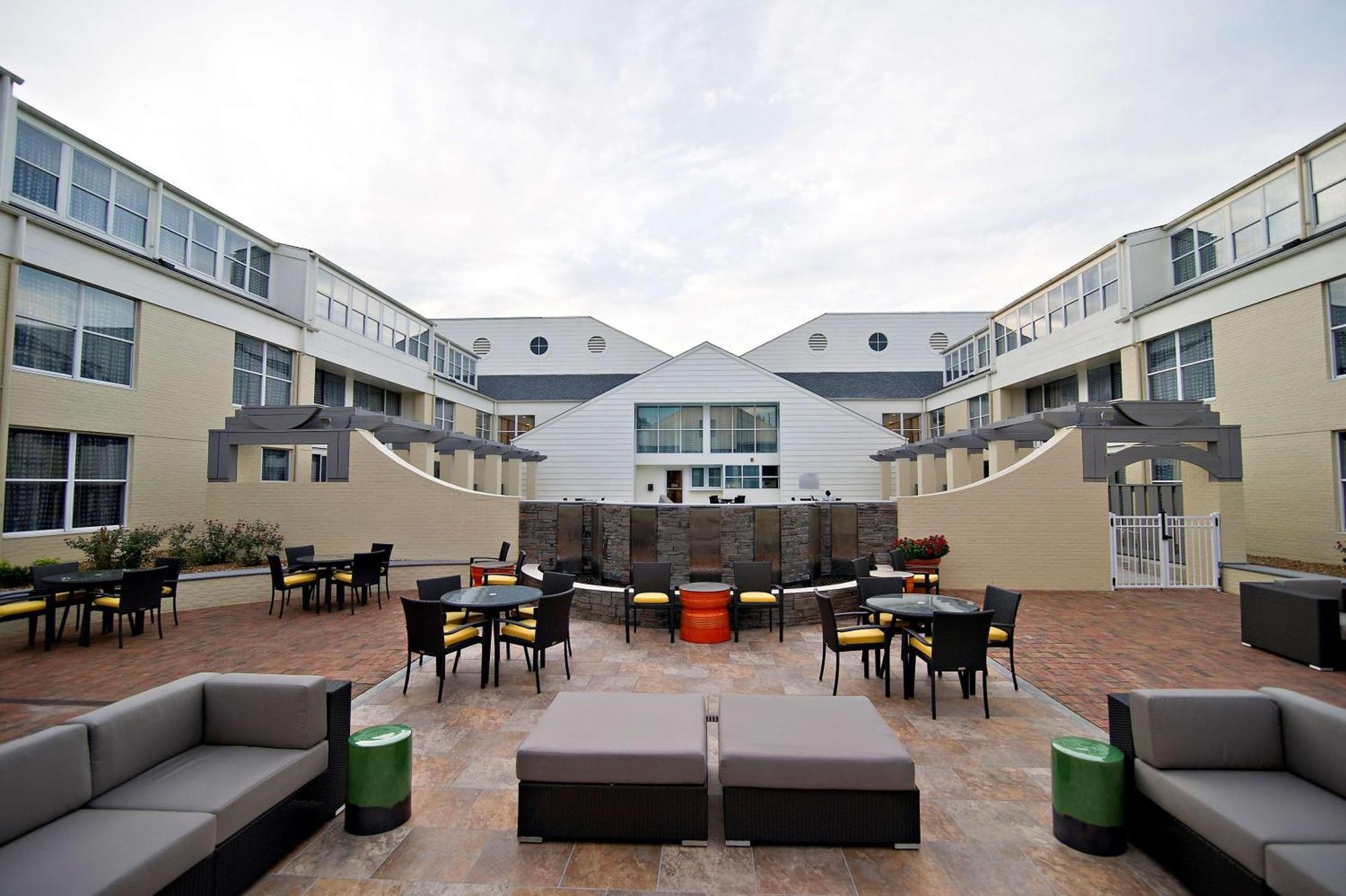 Doubletree Suites By Hilton Hotel Huntsville South Exterior foto